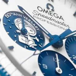 Omega 310.32.42.50.02.001 Speedmaster Professional Moonwatch Apollo 13 50th Anniversary Snoopy face