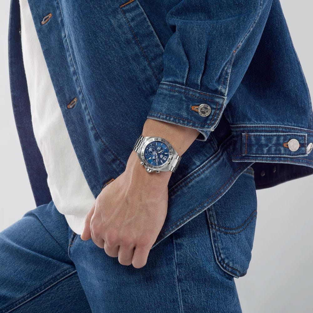 TAG Heuer CAZ101K.BA0842 Formula 1 Chronograph Quartz 43 Stainless Steel Blue Dial Watch 4 TAG Heuer CAZ101K.BA0842 Formula 1 Chronograph Quartz 43 Stainless Steel Blue Dial Watch - Image 2