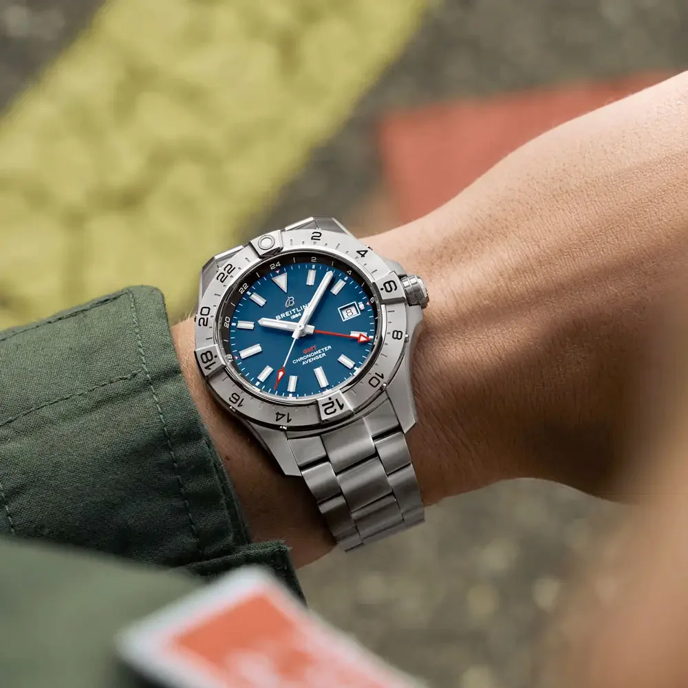 Breitling A32320101C1A1 Avenger Automatic GMT 44 Stainless Steel Blue Dial Watch 5 Breitling A32320101C1A1 Avenger Automatic GMT 44 Stainless Steel Blue Dial Watch - Image 3